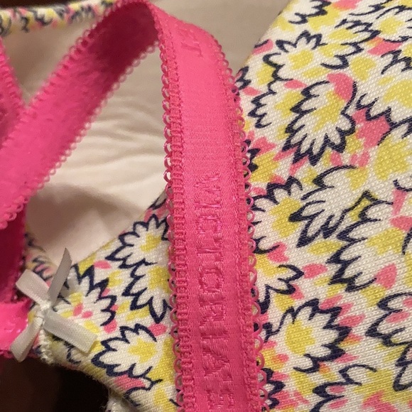 Victoria’s Secret 36d push up - Picture 5 of 6